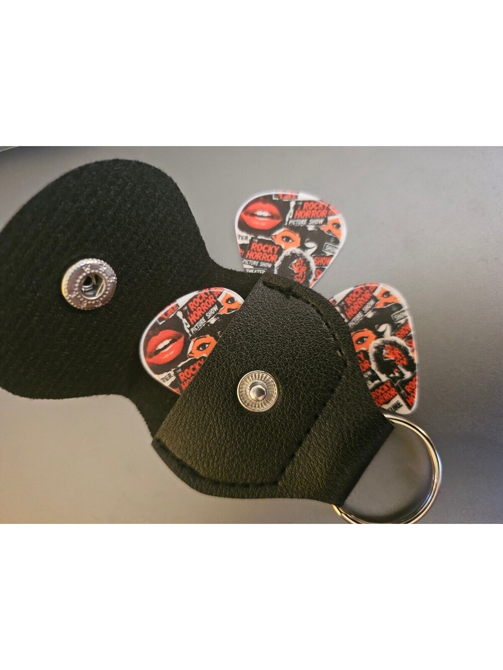 Rocky Horror Picture Show - Lot of 6 guitar picks with snap case - NEW
